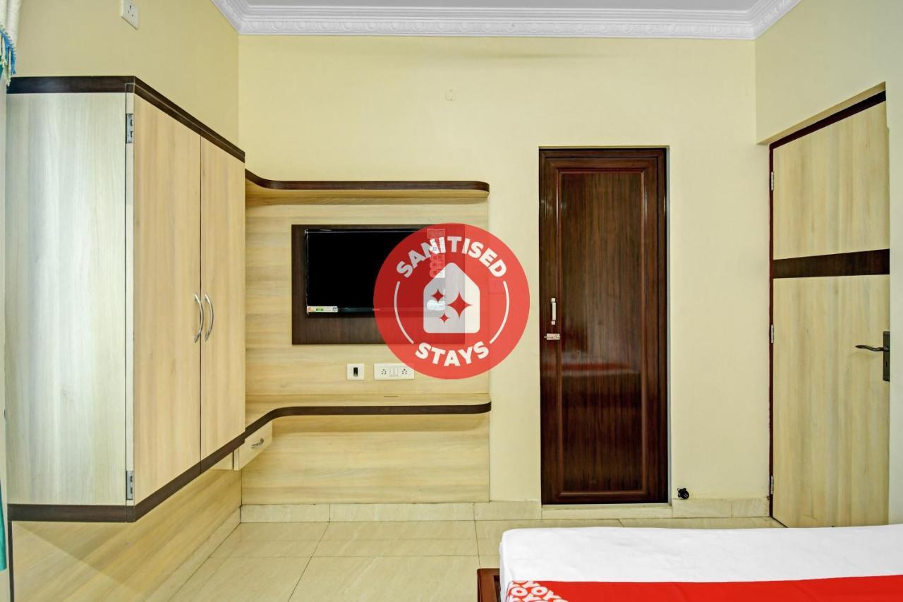 כלכותה Oyo Flagship 84655 S S Guest House מראה חיצוני תמונה