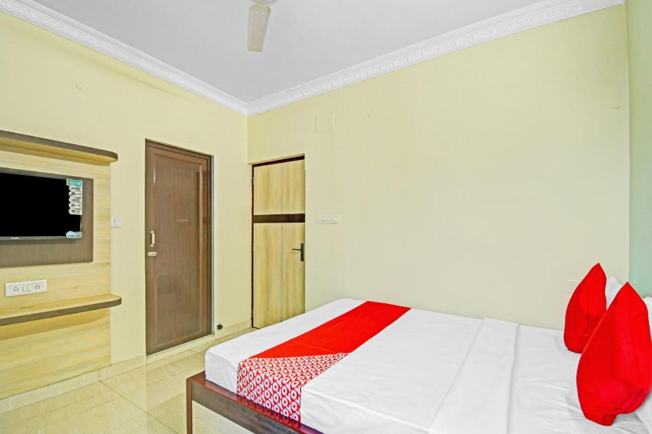 כלכותה Oyo Flagship 84655 S S Guest House מראה חיצוני תמונה