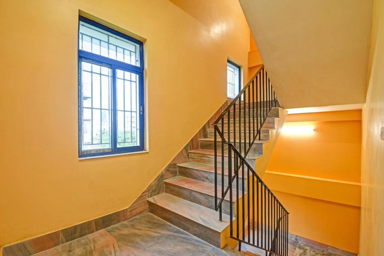 כלכותה Oyo Flagship 84655 S S Guest House מראה חיצוני תמונה