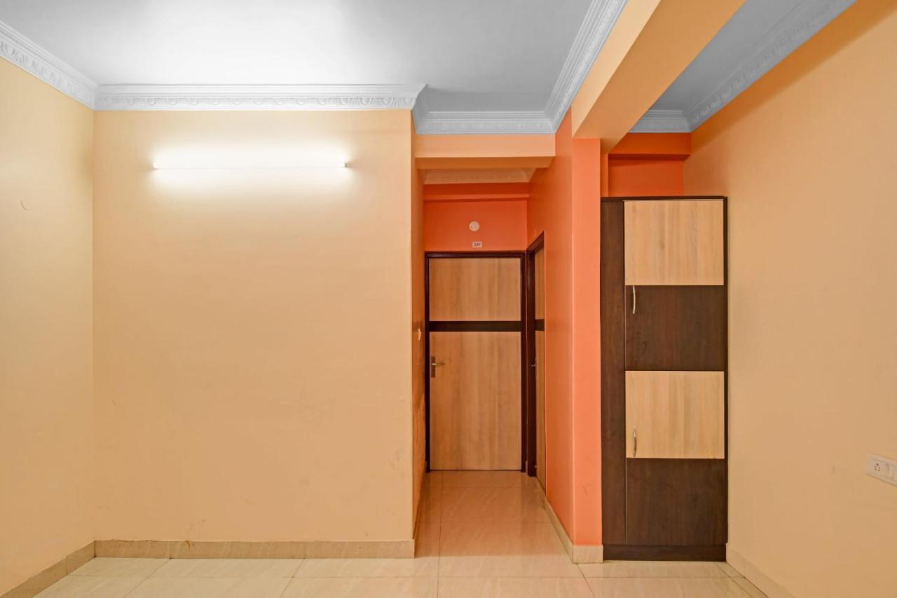 כלכותה Oyo Flagship 84655 S S Guest House מראה חיצוני תמונה