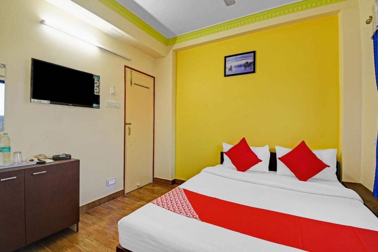 כלכותה Oyo Flagship 84655 S S Guest House מראה חיצוני תמונה